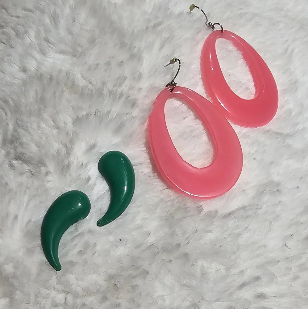 Lucite & Comma Earrings VTG Lot